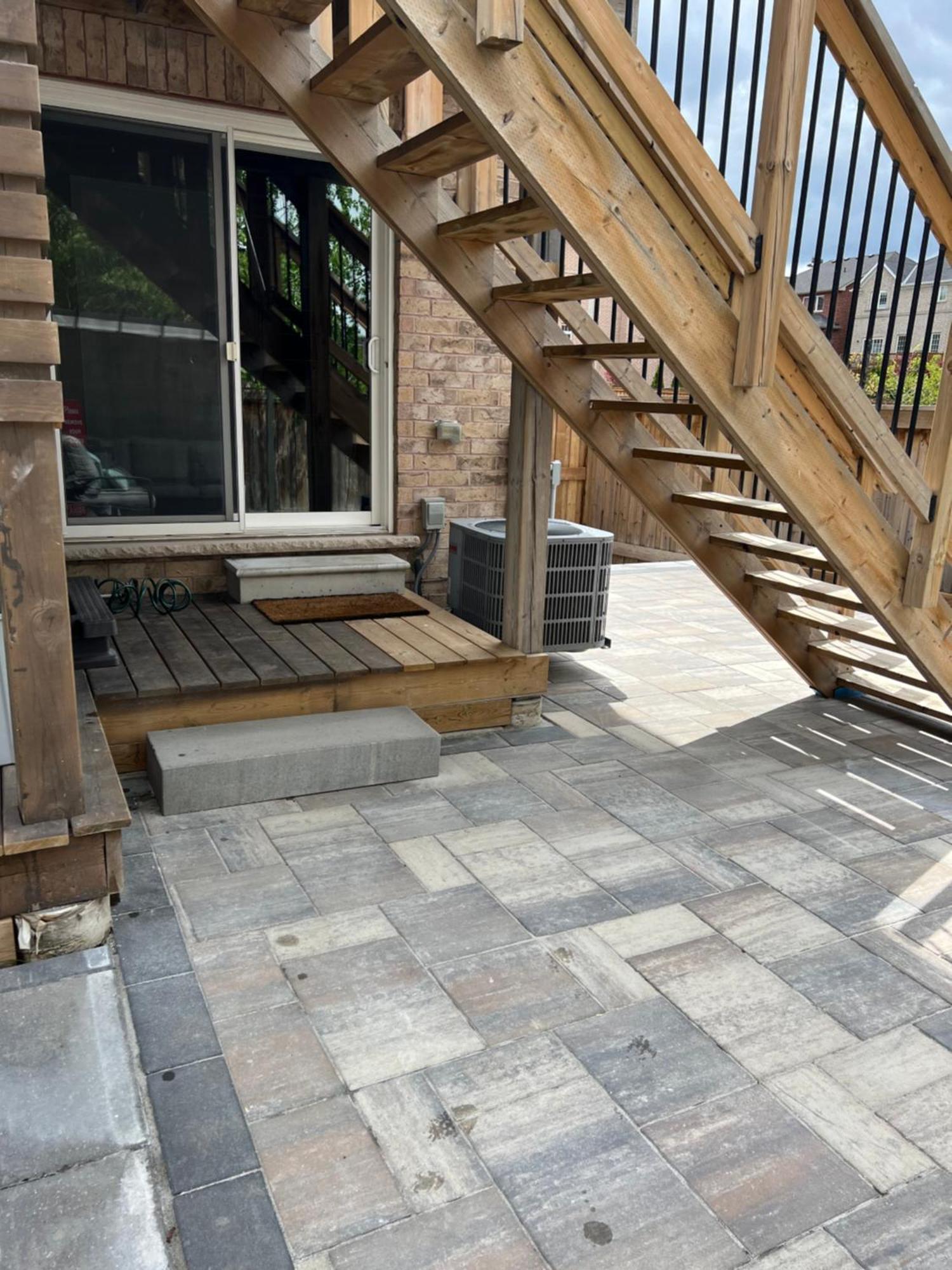 Modern, Basement Apartment, Close To Airport *